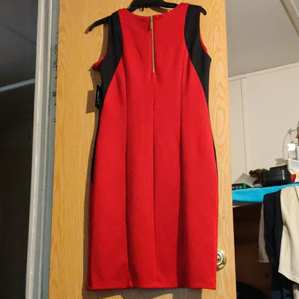 Dress - Picture 2 of 3